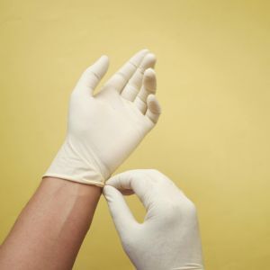 Why NZ Medical and Cleaning Industries Rely on Latex Gloves